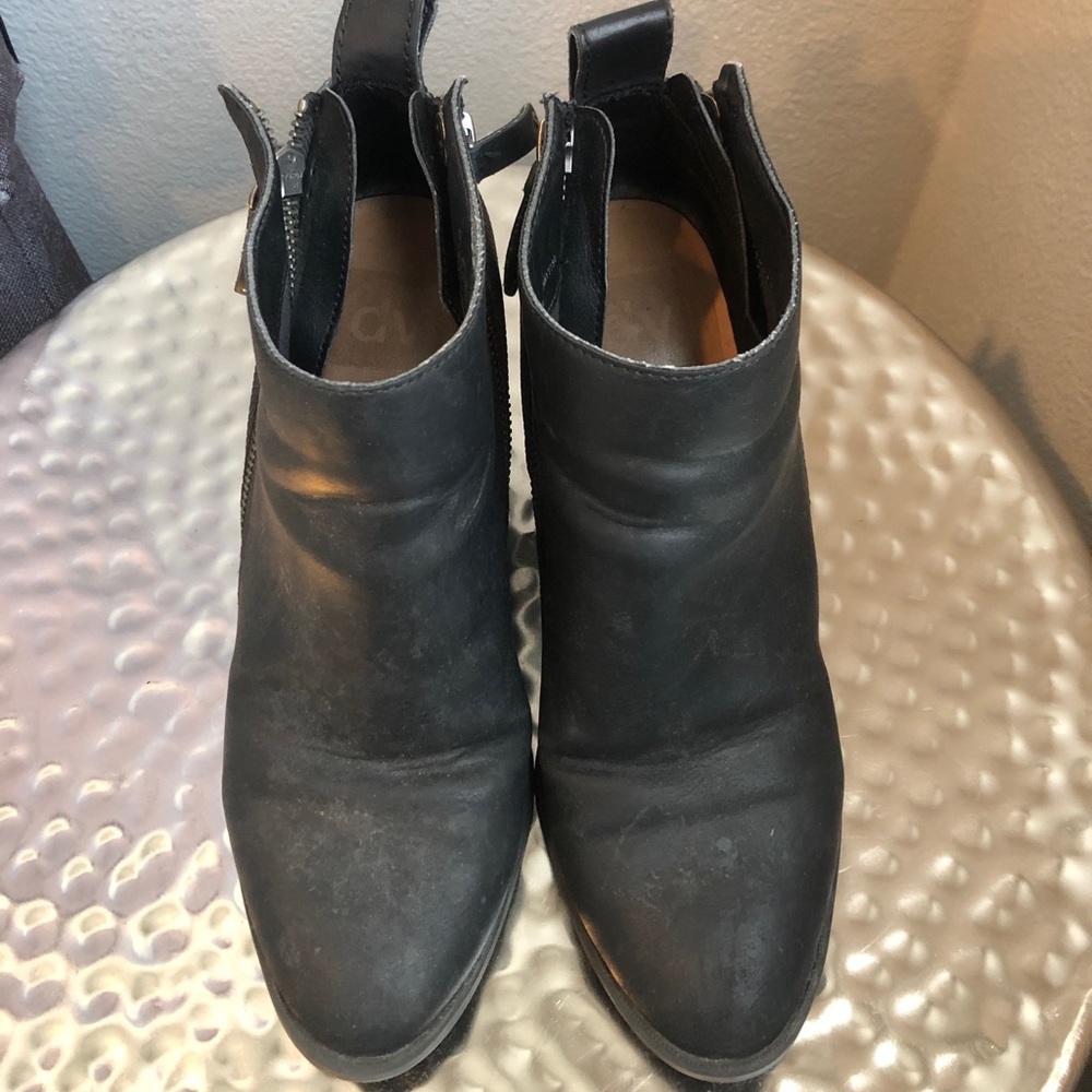 Black booties - Picture 2 of 4
